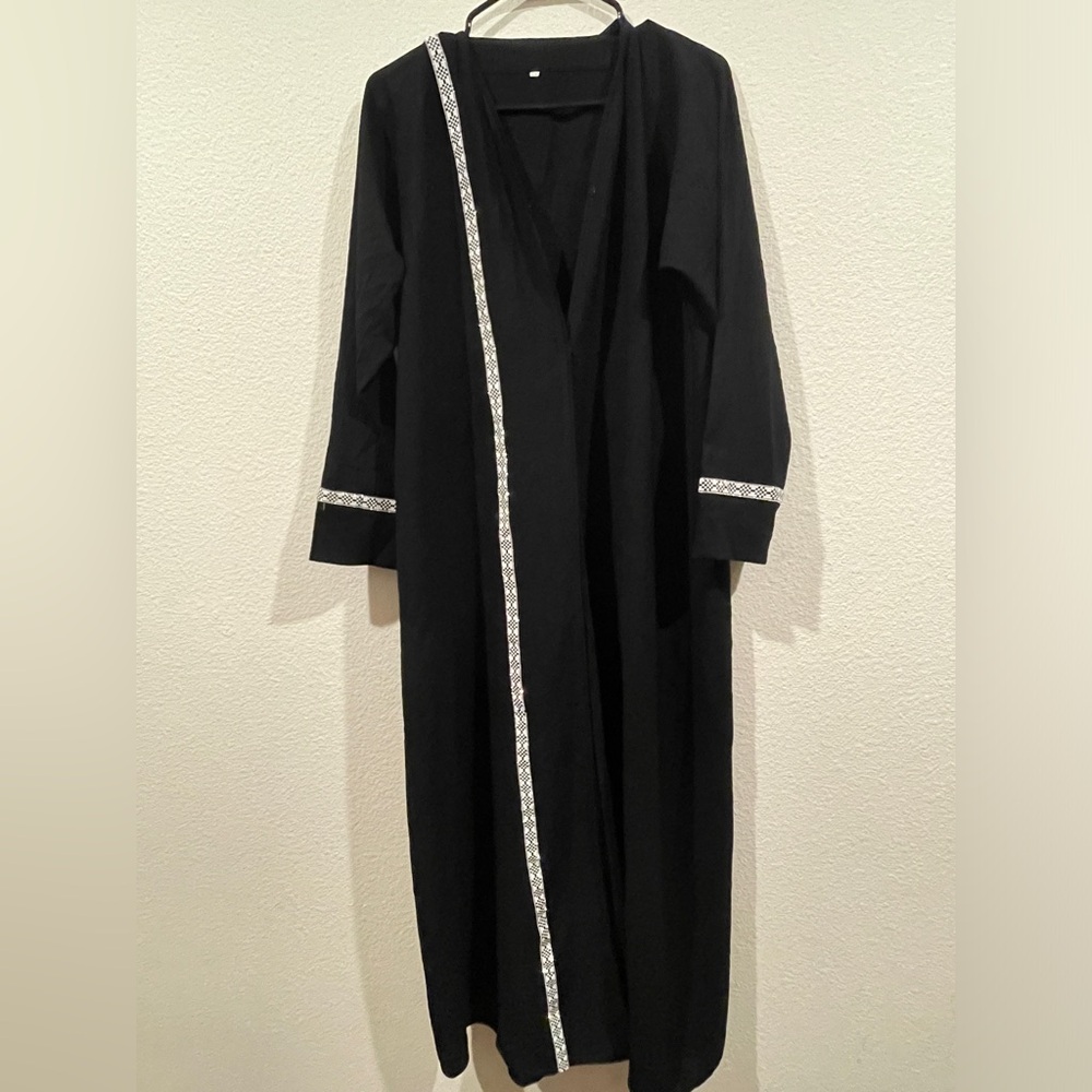 Black Women's abaya